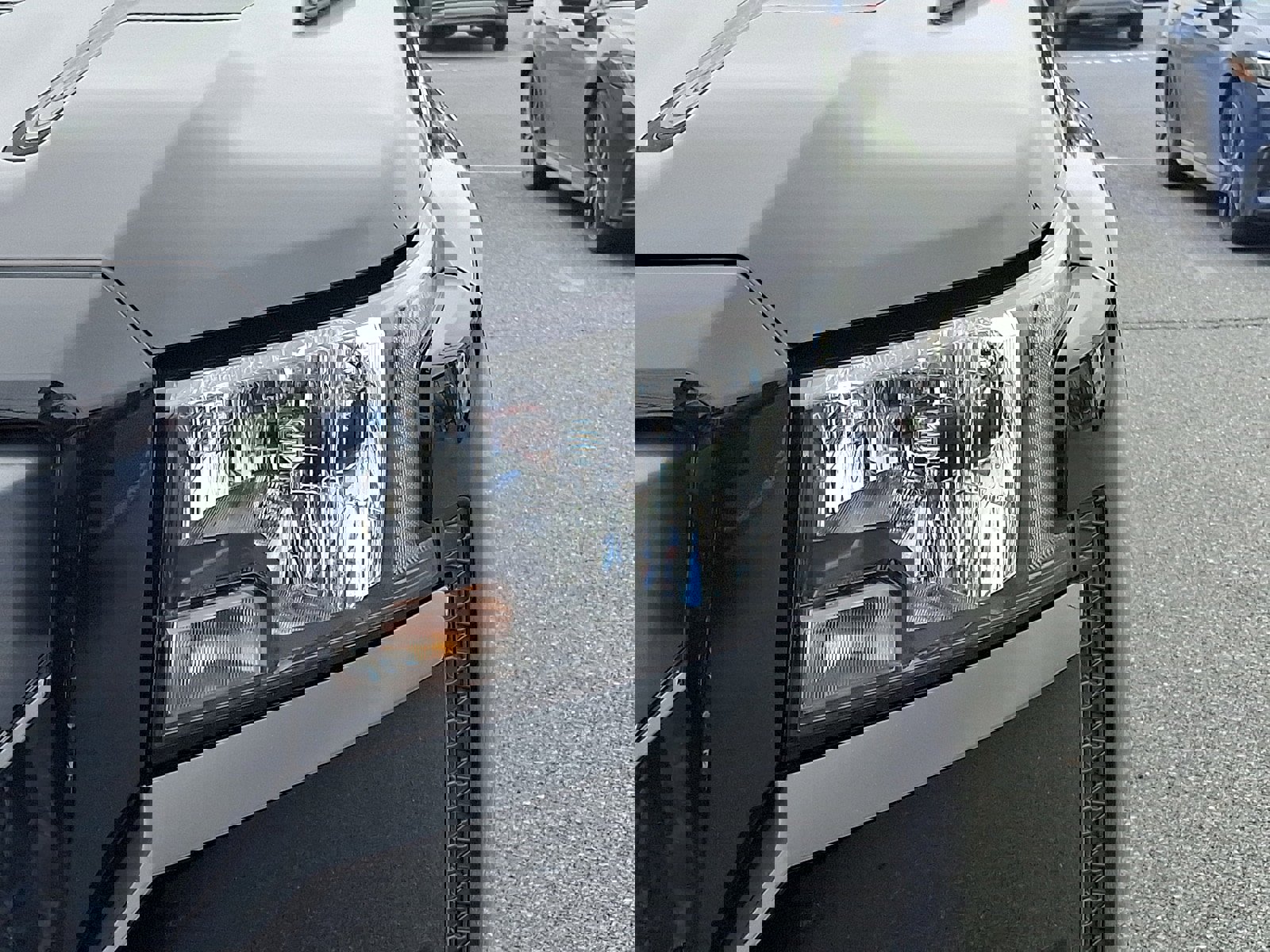 Used 2024 Nissan Frontier SV w/ Tow Package image 10