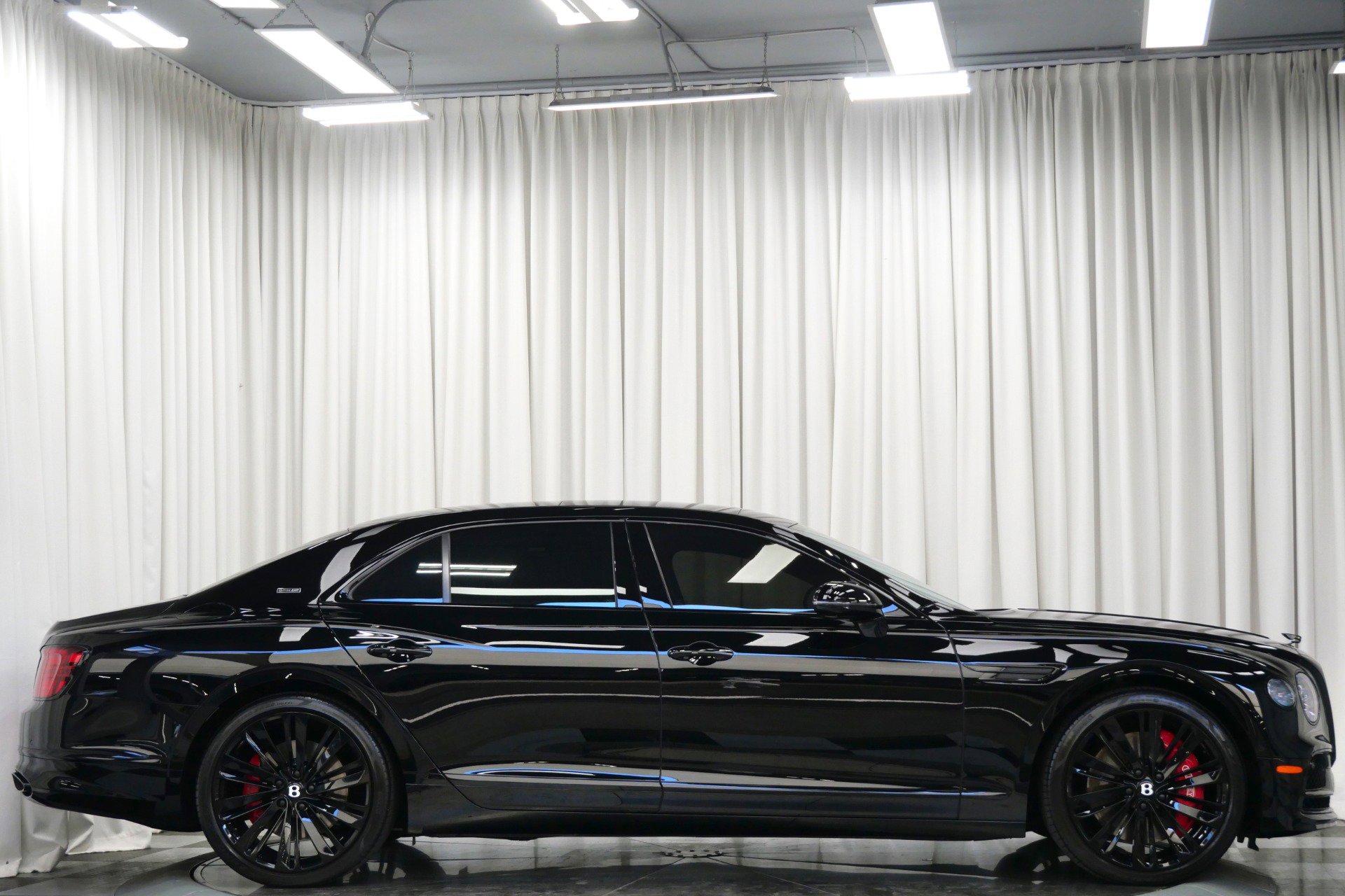 Used 2024 Bentley Flying Spur W12 image 61