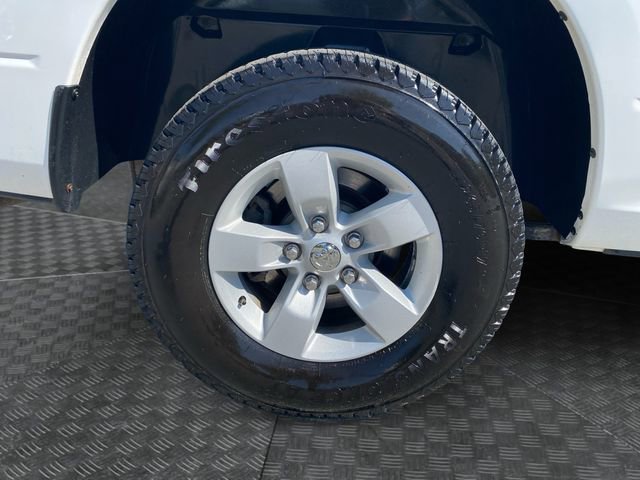 Used 2023 RAM 1500 Classic SLT w/ Protection Group AWD/4WD image 34