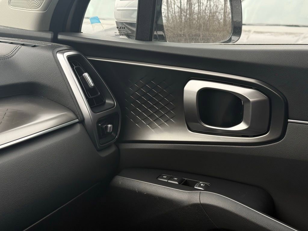 Certified 2023 Kia Sorento EX image 40