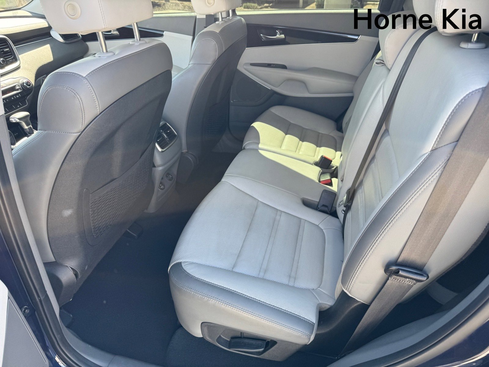 Used 2020 Kia Sorento SX image 12