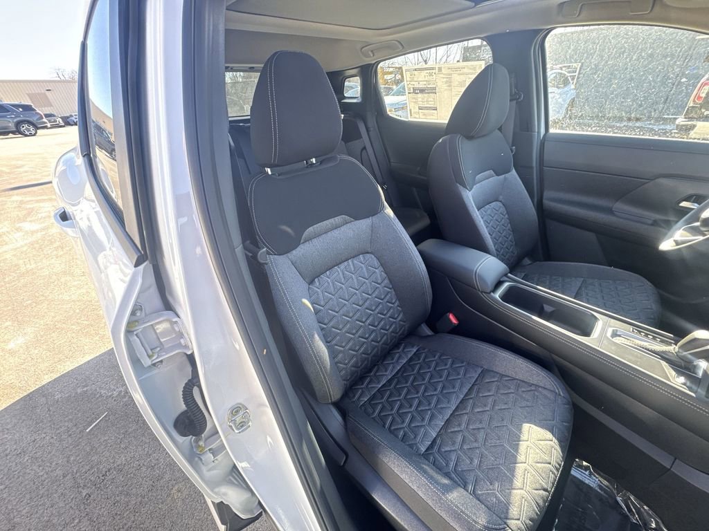 New 2025 Nissan Kicks SV w/ SV Premium Package image 24