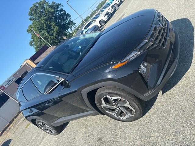 Used 2024 Hyundai Tucson Limited AWD/4WD image 3
