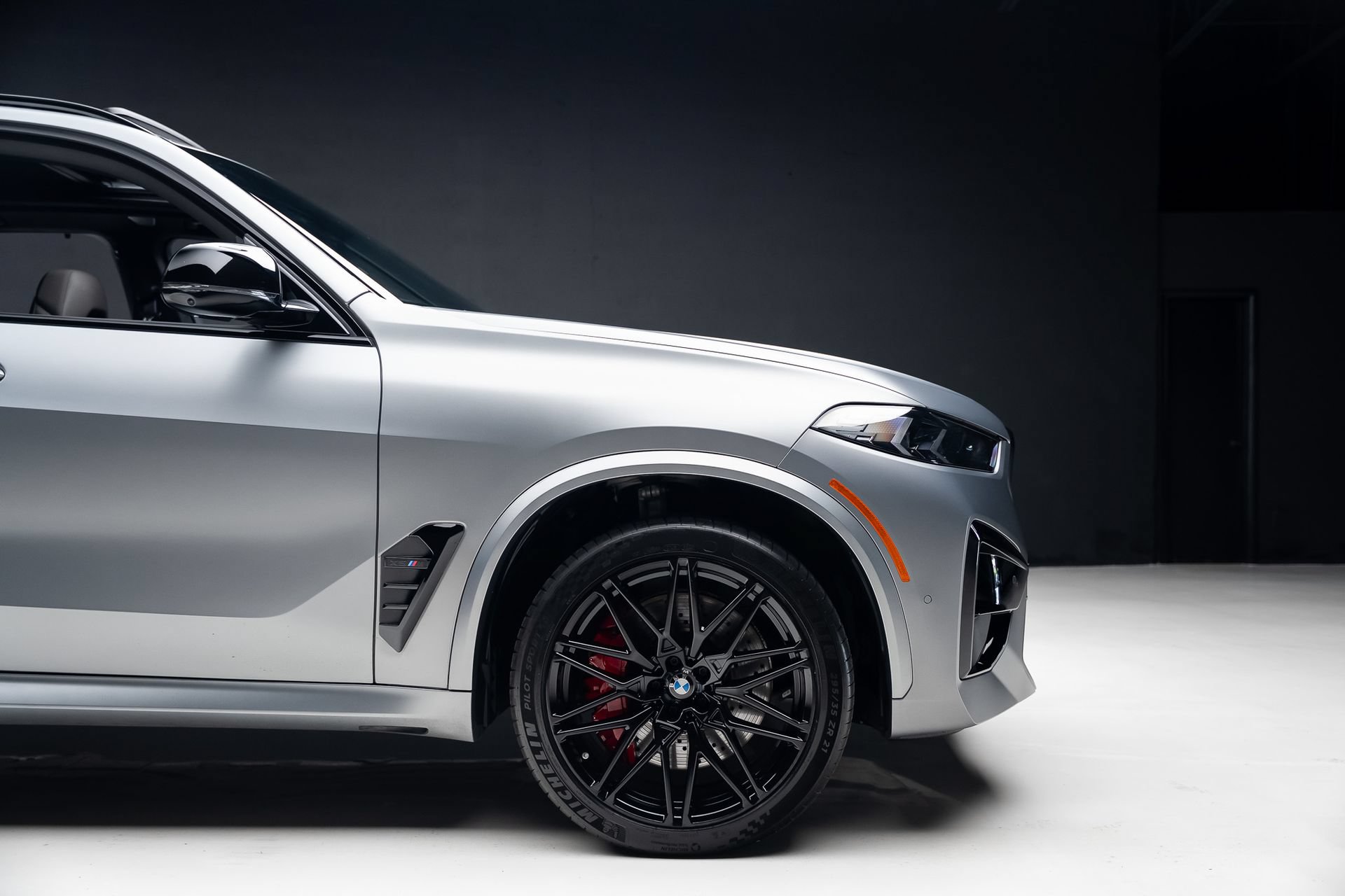 Used 2025 BMW X5 M Competition w/ Executive Package AWD/4WD image 40