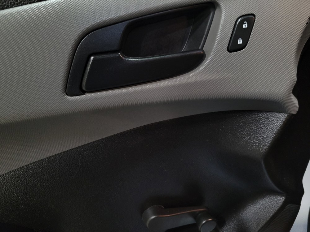 Used 2020 Chevrolet Sonic LT FWD image 27