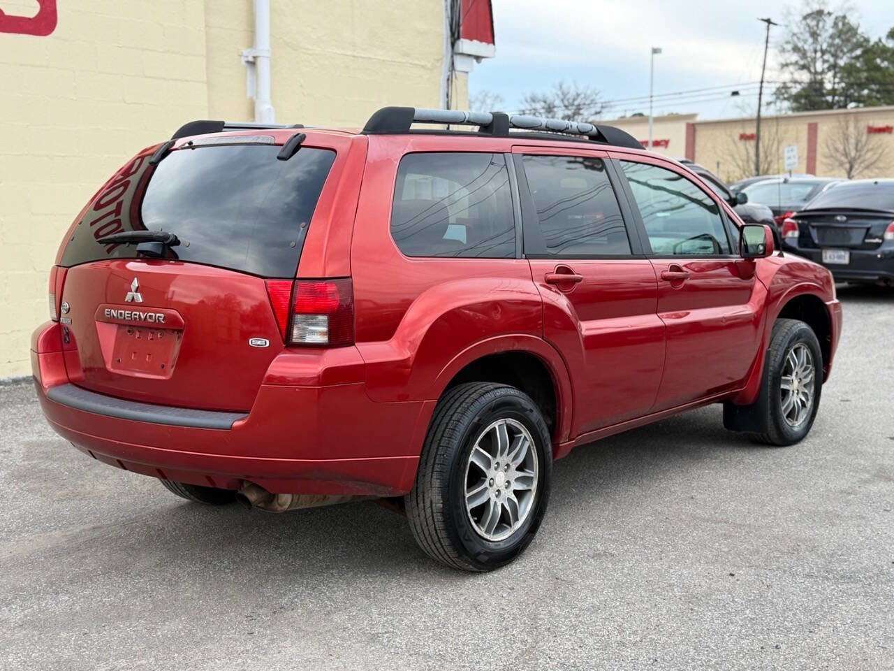 Used 2008 Mitsubishi Endeavor SE image 6