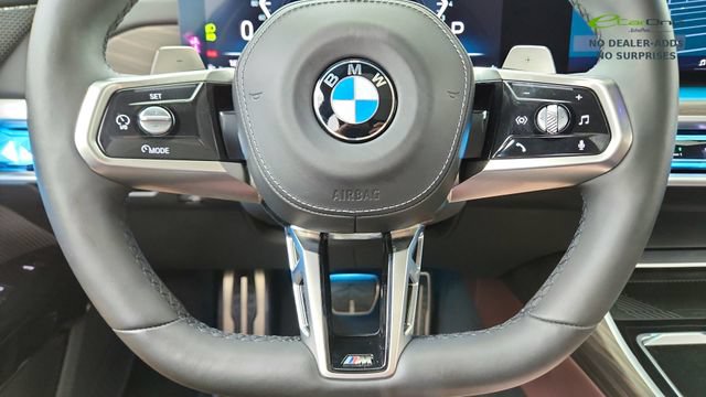 Used 2023 BMW 760i xDrive AWD/4WD image 40