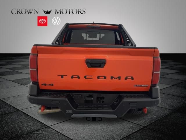 Used 2024 Toyota Tacoma TRD Off-Road w/ TRD Off Road Premium Package AWD/4WD image 5