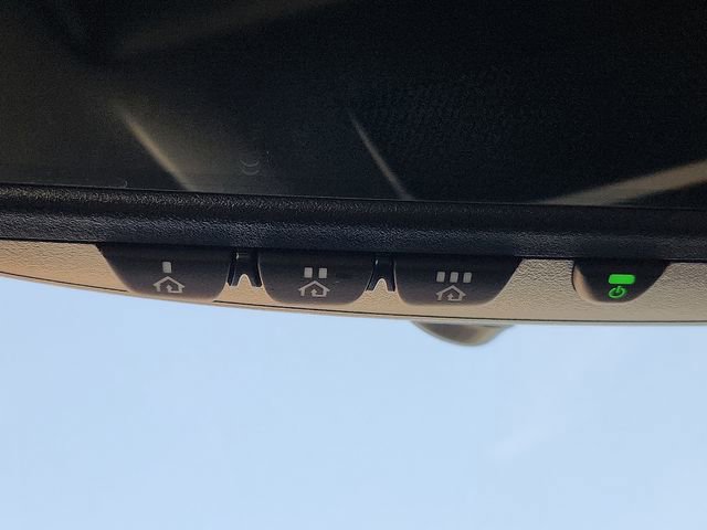 Certified 2025 Subaru Outback Premium w/ Popular Package #1A AWD/4WD image 20