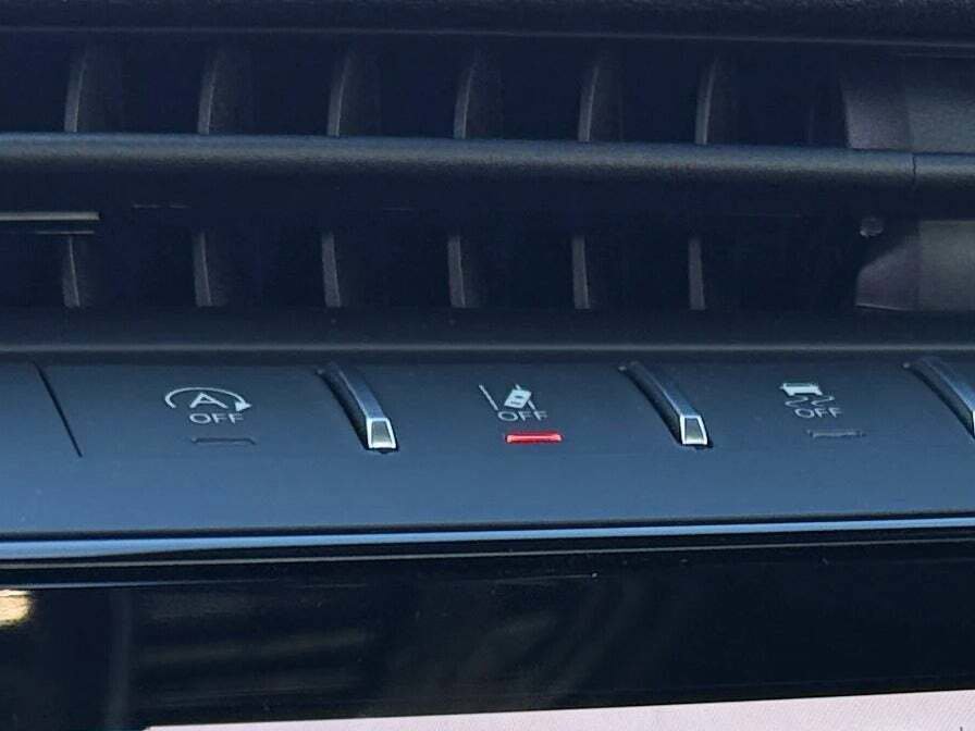 New 2026 Jeep Grand Cherokee Limited image 40