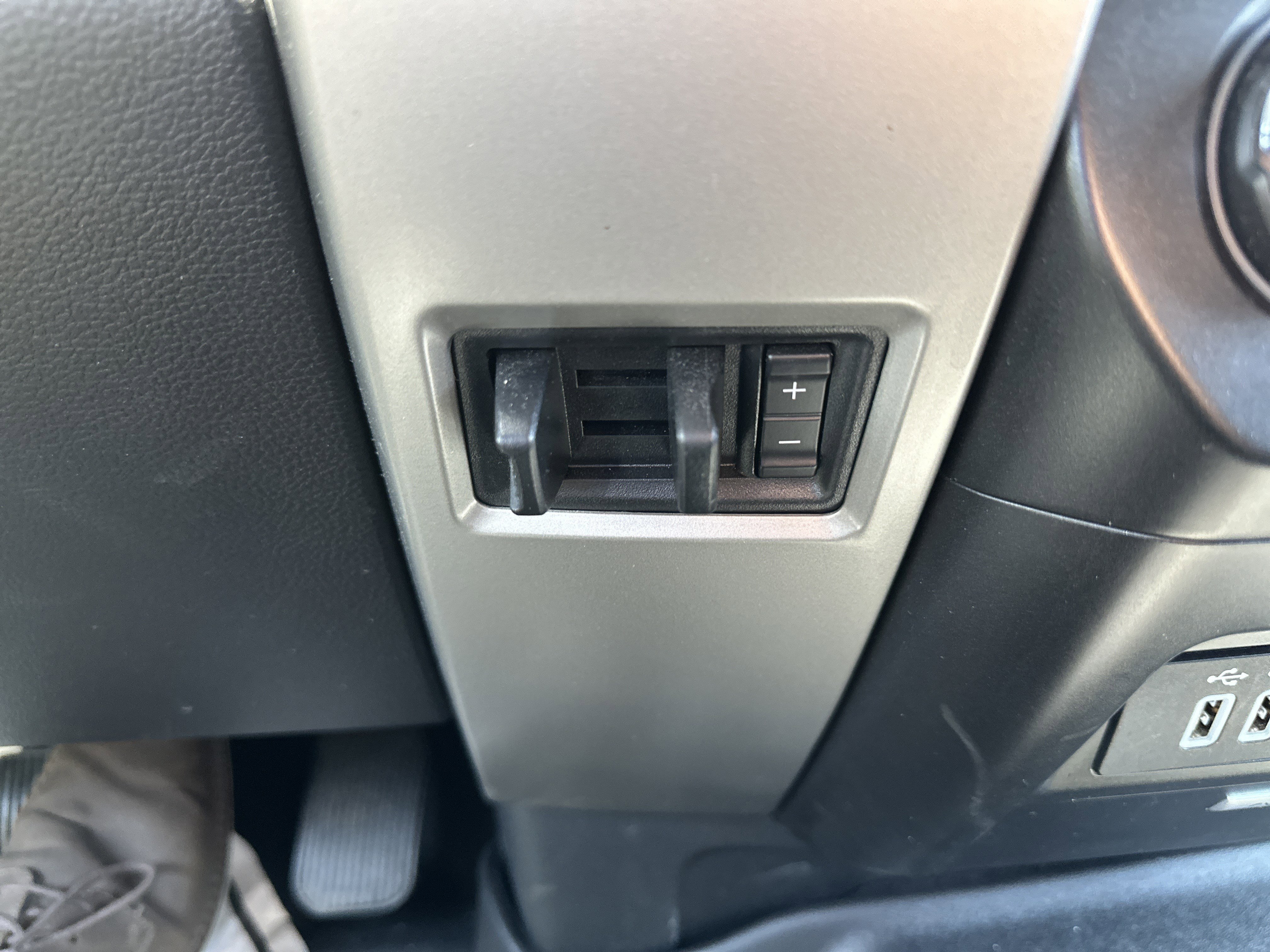 Used 2017 Ford F150 Lariat AWD/4WD image 31