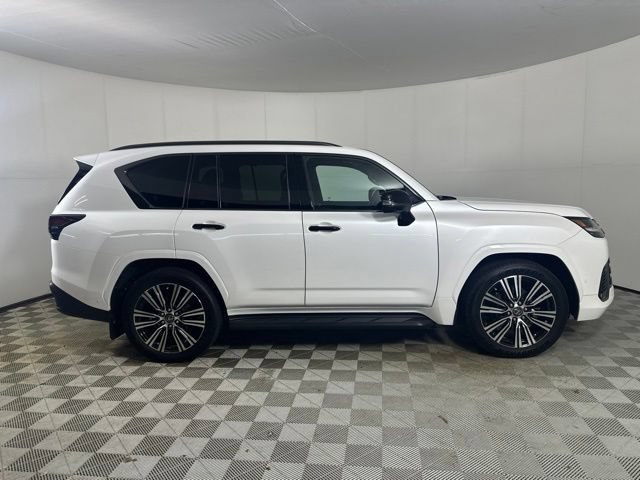 Used 2025 Lexus LX 700h Luxury w/ Appearance Package AWD/4WD image 8