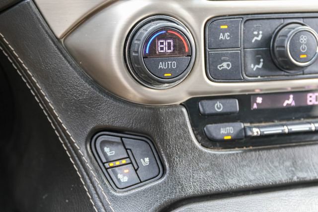 Used 2020 GMC Yukon XL Denali AWD/4WD image 30