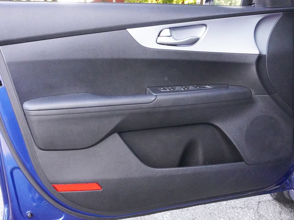 Used 2022 Kia Forte LXS FWD image 18