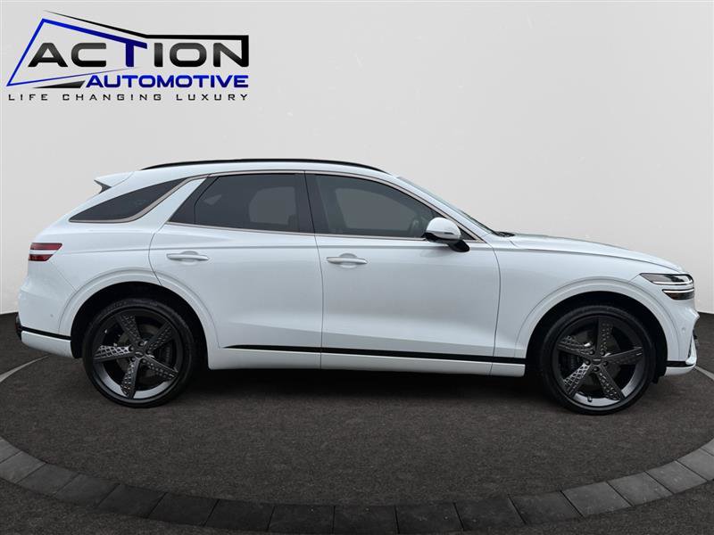Used 2024 Genesis GV70 3.5T Sport w/ Sport Prestige Package AWD/4WD image 9