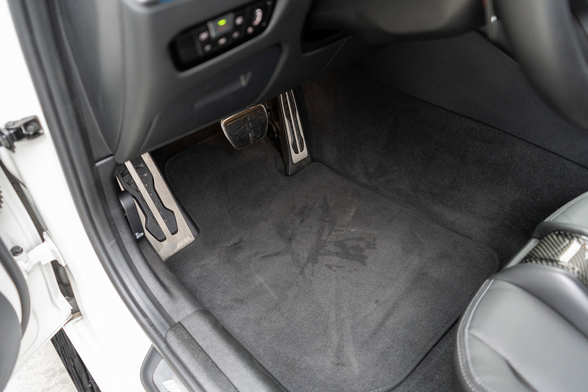 Used 2024 BMW M3 Competition w/ M Carbon Exterior Package image 22