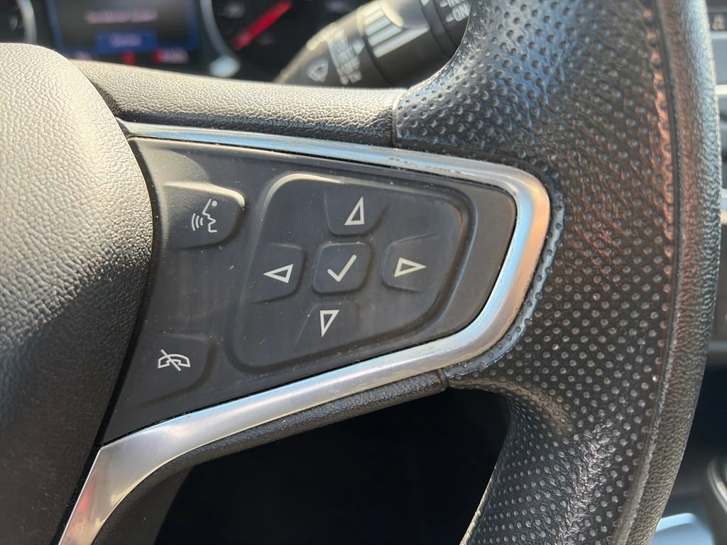 Used 2019 Chevrolet Equinox LT FWD image 12