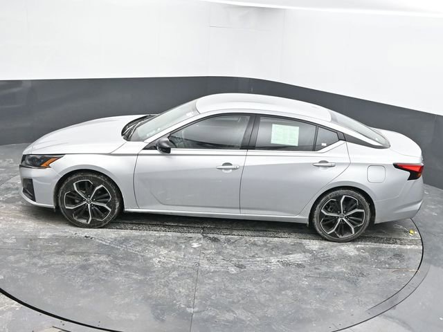 Used 2024 Nissan Altima 2.5 SR image 38