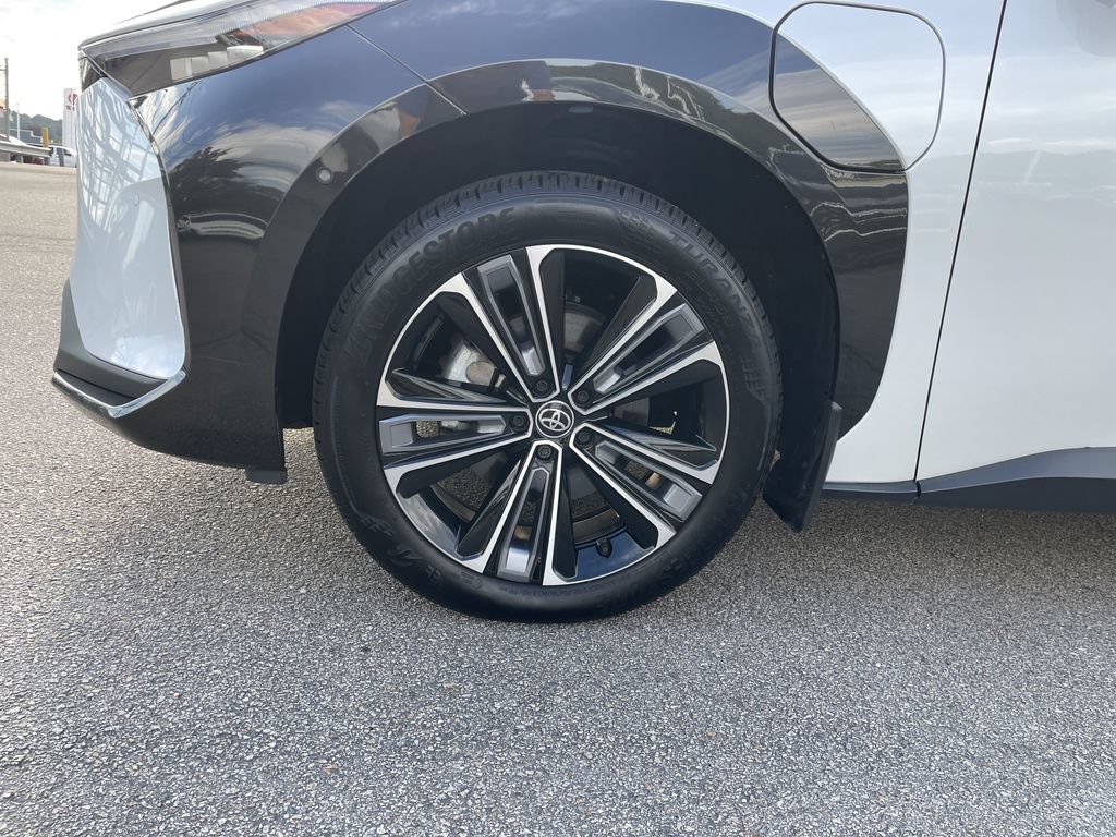 Certified 2025 Toyota bZ4X AWD w/ Weather Package image 9