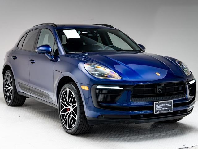 Certified 2023 Porsche Macan S AWD/4WD image 32