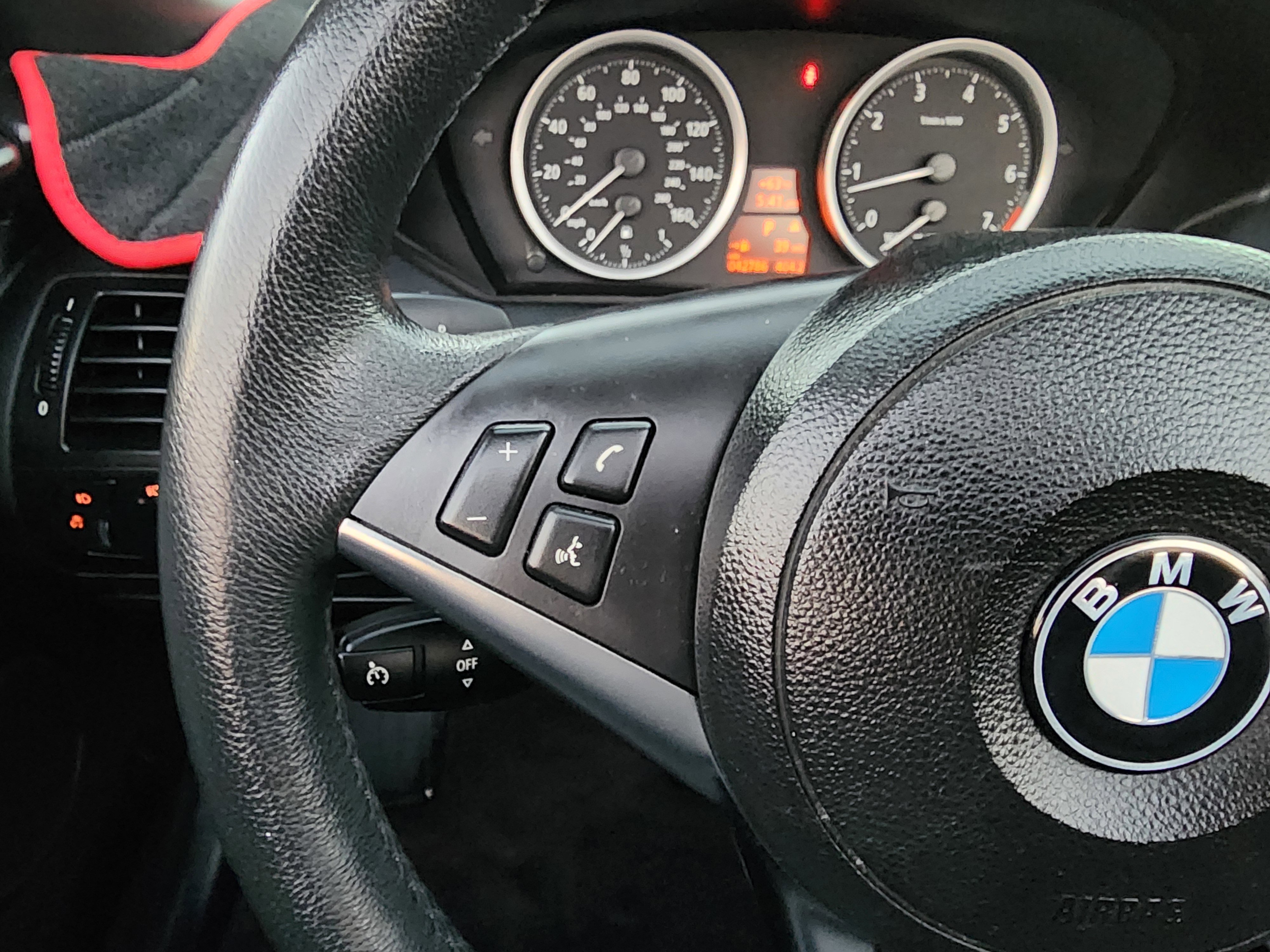 Used 2007 BMW 650i Convertible image 35