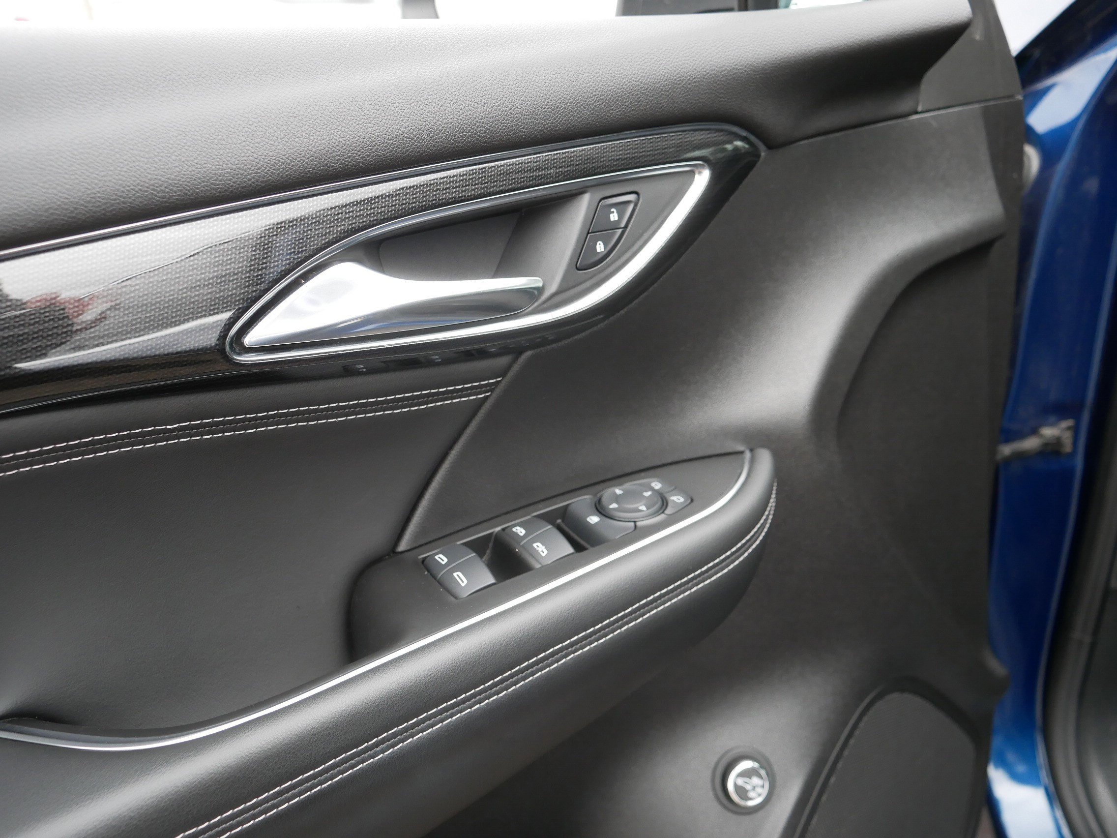 Used 2023 Buick Envision Preferred AWD/4WD image 19