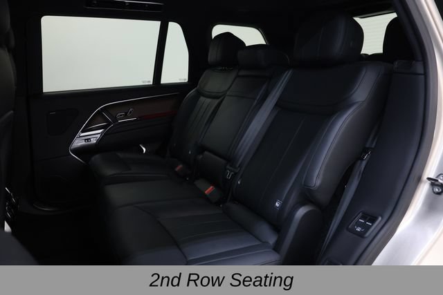 Used 2025 Land Rover Range Rover Long Wheelbase SE AWD/4WD image 18