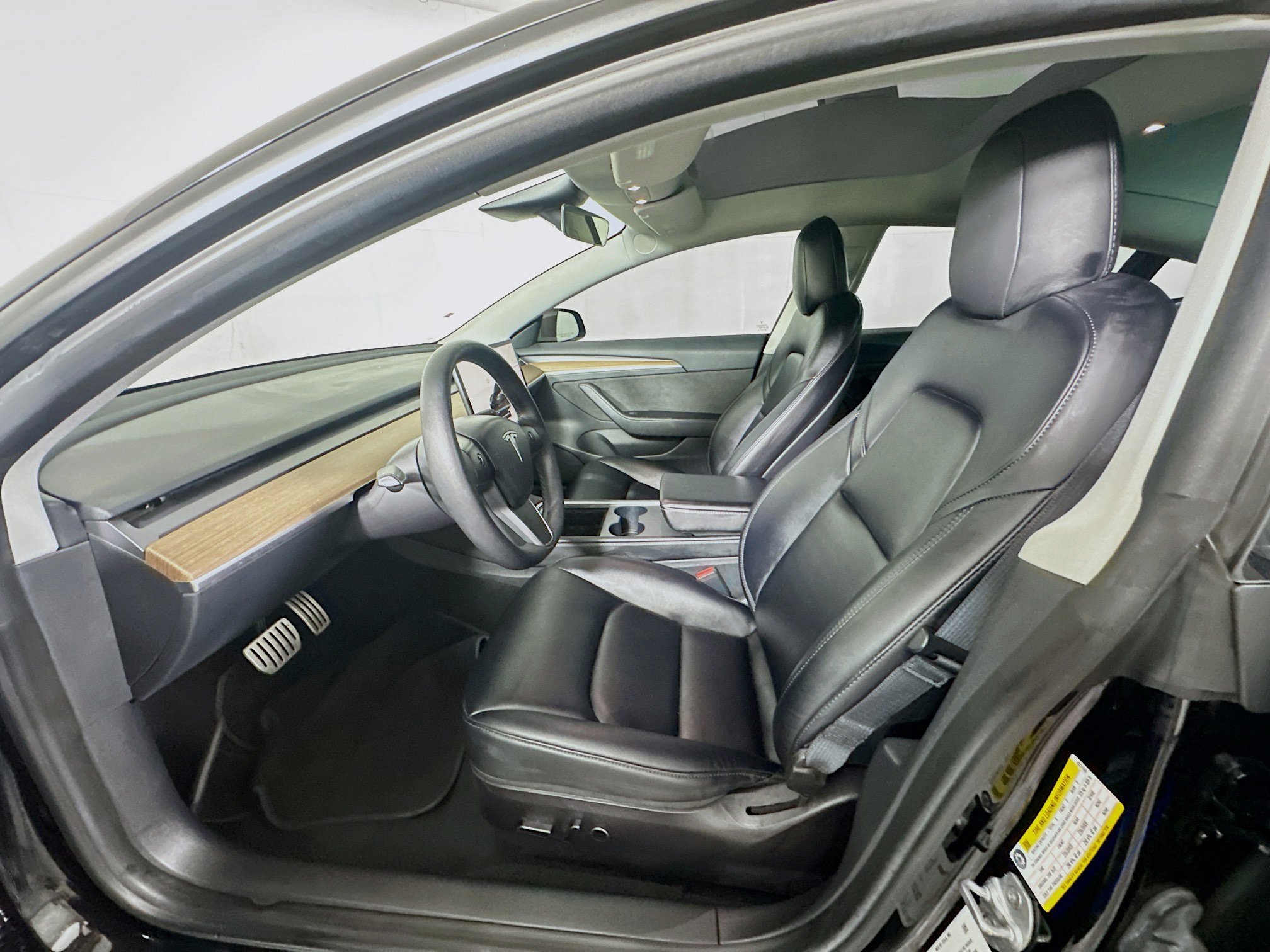 Used 2023 Tesla Model 3 Performance image 13