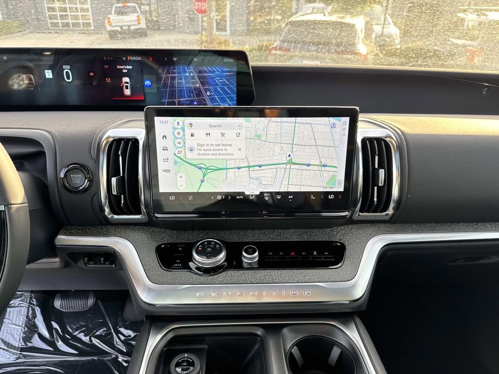 New 2025 Ford Expedition Tremor image 9