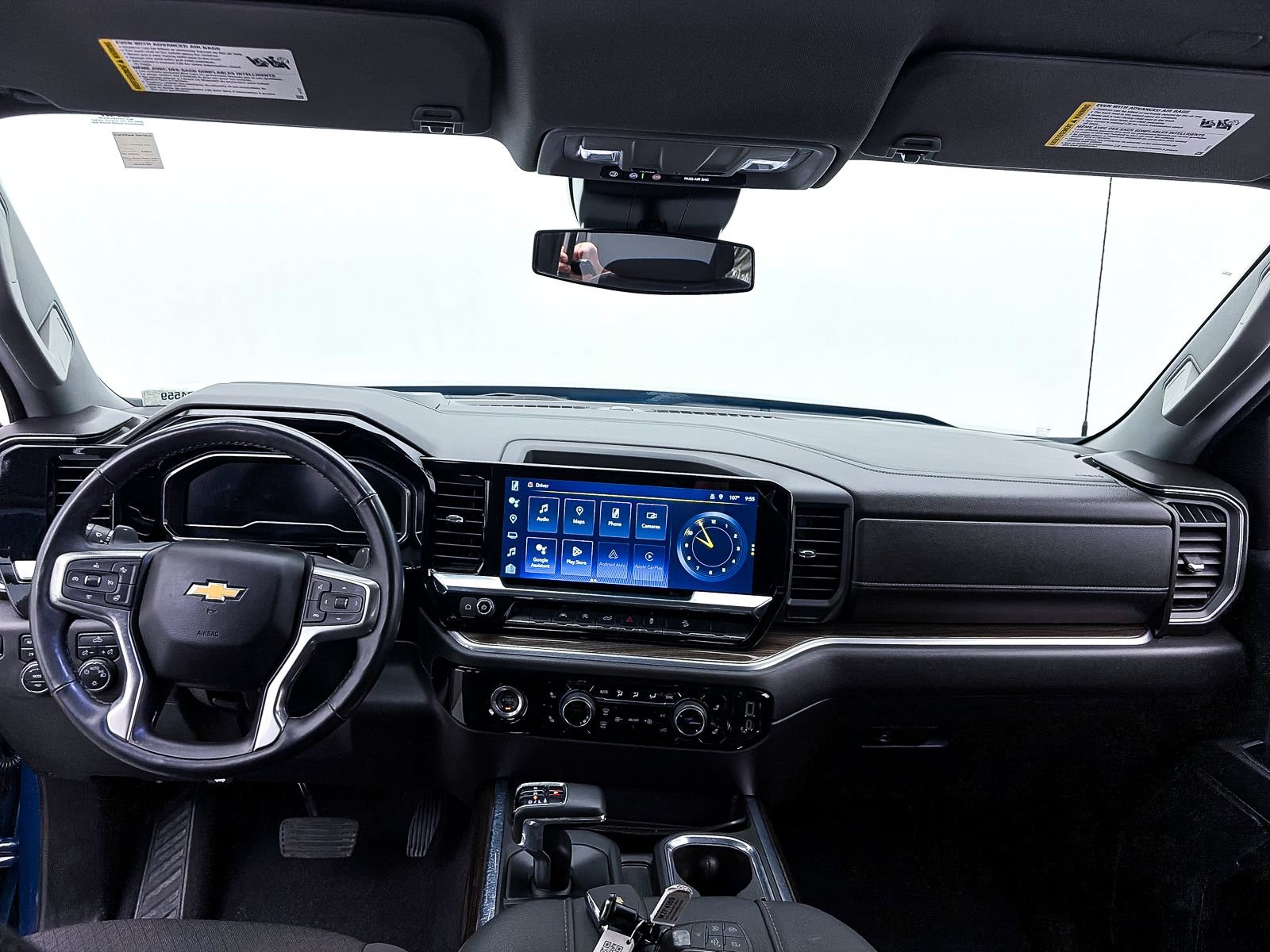 Used 2024 Chevrolet Silverado 1500 LT AWD/4WD image 23