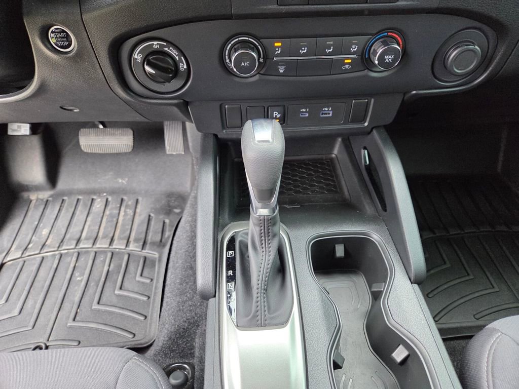 Used 2023 Nissan Frontier SV w/ Midnight Edition Package image 24