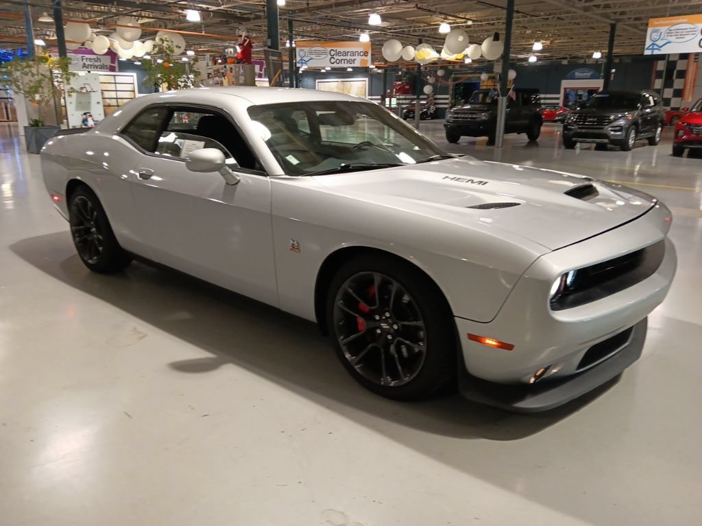 Used 2021 Dodge Challenger R/T Scat Pack RWD image 4