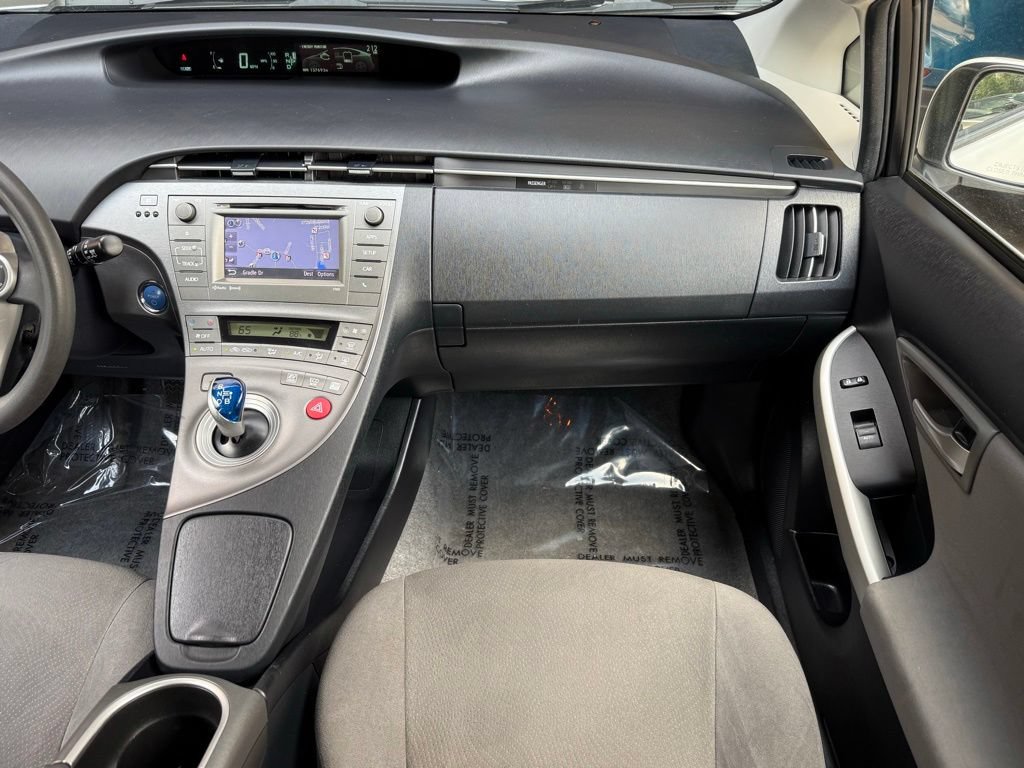 Used 2015 Toyota Prius Three FWD image 22