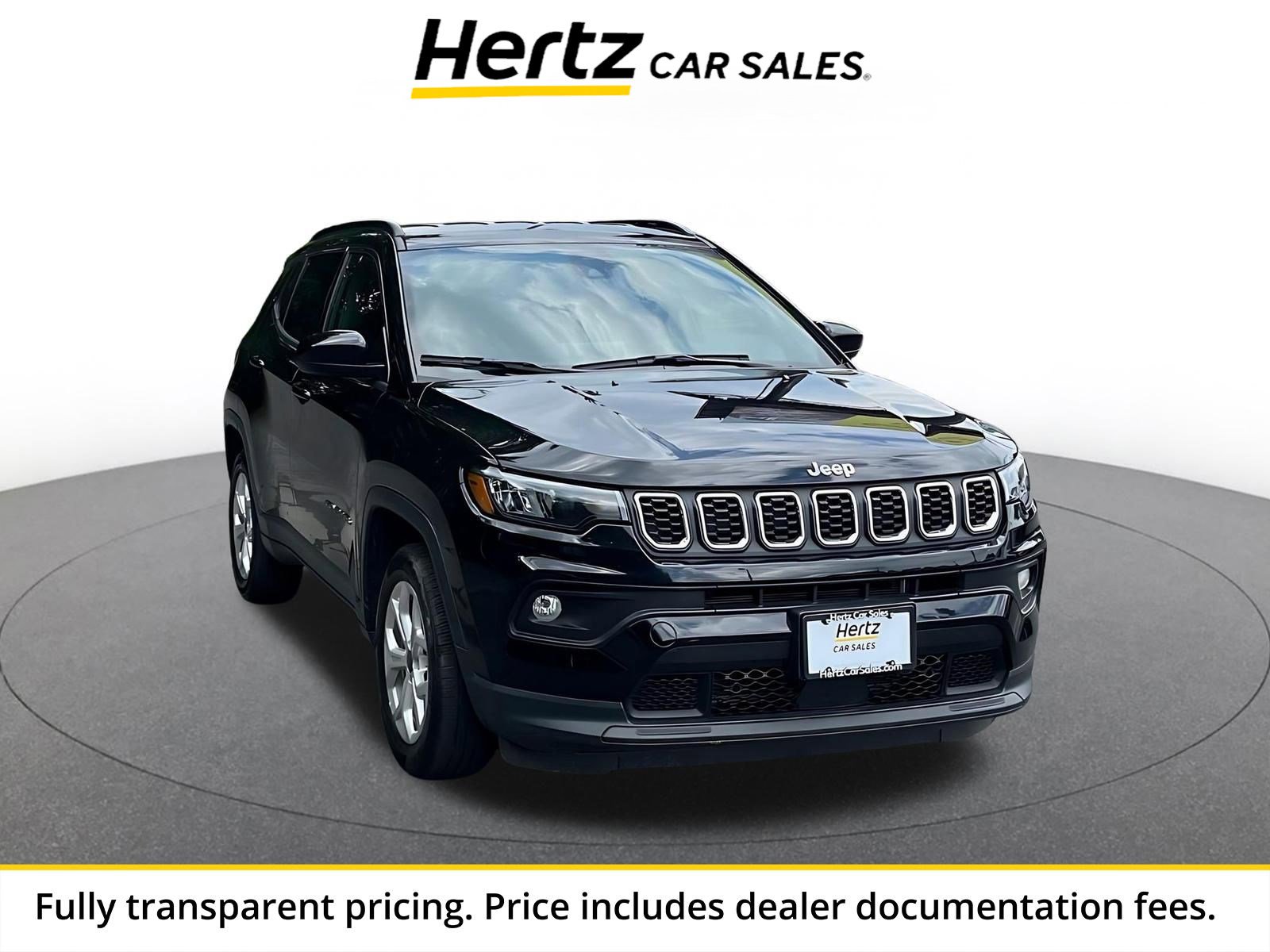 Used 2025 Jeep Compass Latitude AWD/4WD image 1