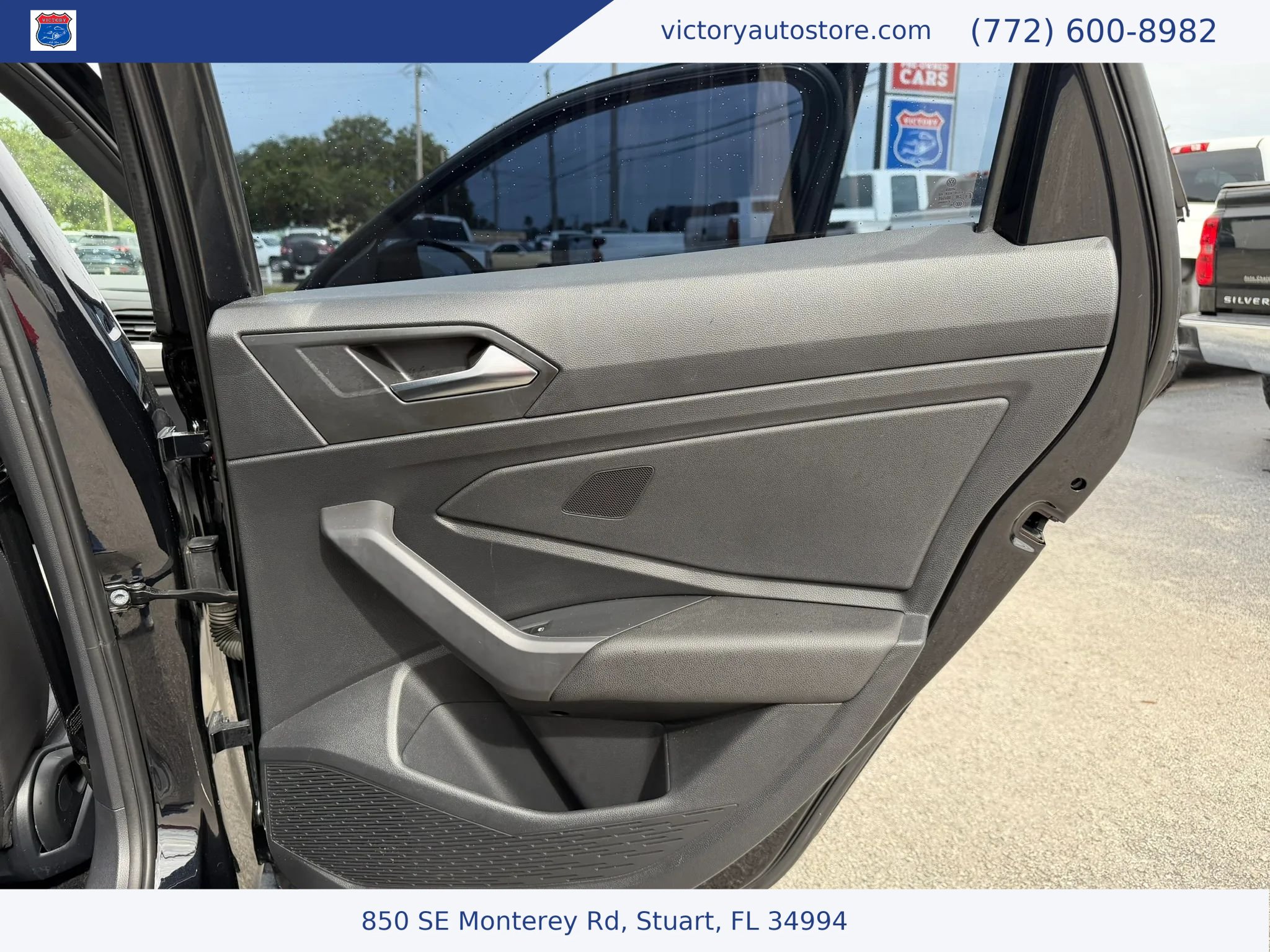 Used 2020 Volkswagen Jetta R-Line w/ R-Line Cold Weather Package FWD image 19
