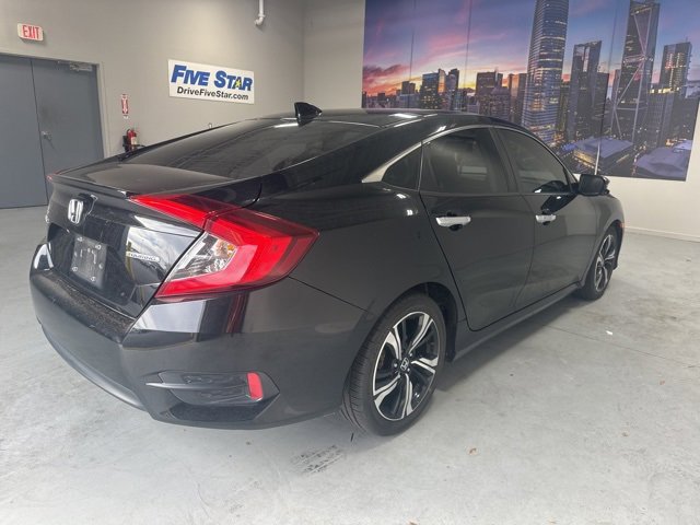 Used 2017 Honda Civic Touring image 5
