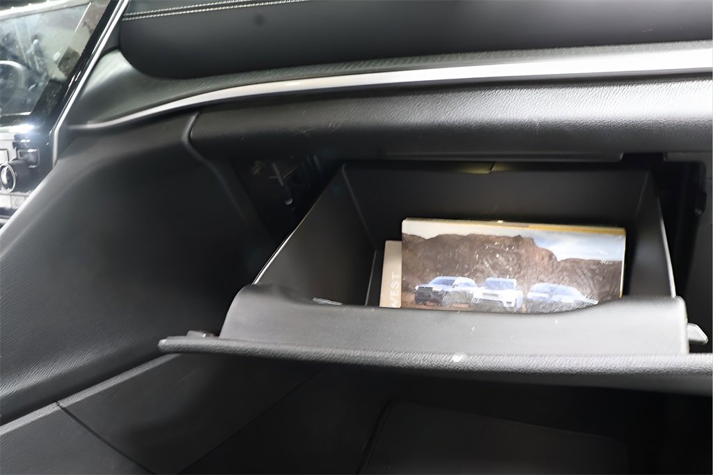 Used 2024 Jeep Grand Cherokee L Laredo image 29