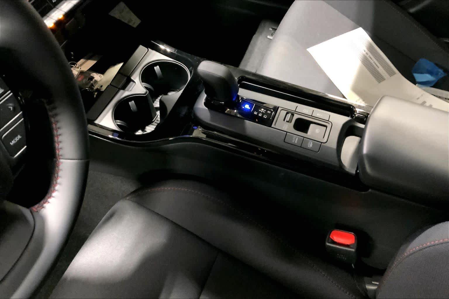 New 2026 Toyota Prius Plug-In Hybrid FWD image 7