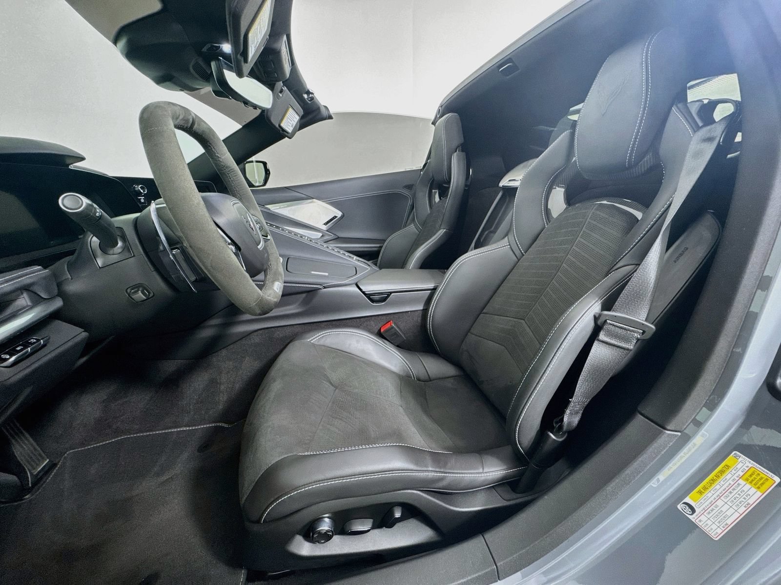 Used 2024 Chevrolet Corvette Z06 RWD image 20