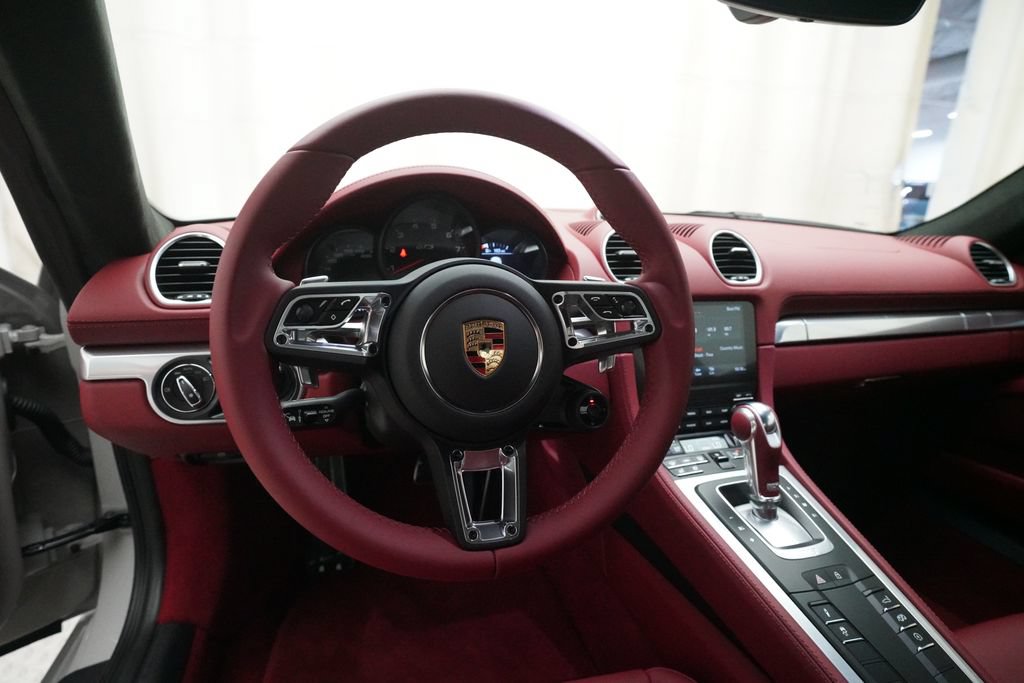 Certified 2025 Porsche 718 Cayman GTS RWD image 19