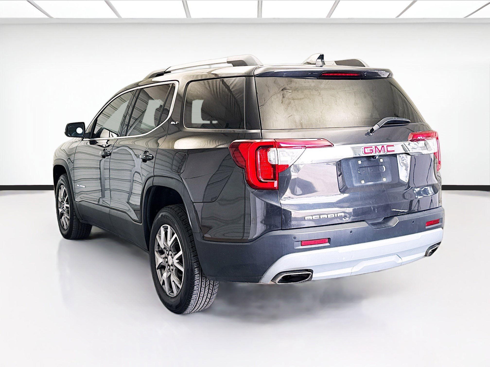 Used 2020 GMC Acadia SLT image 6