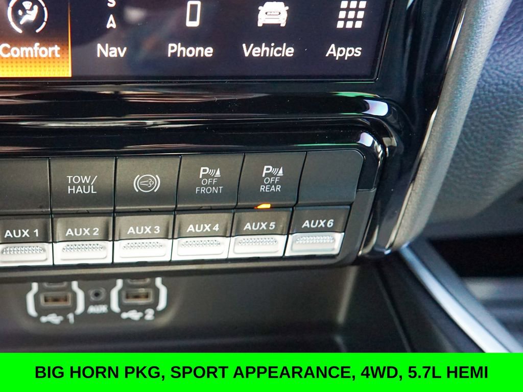 Used 2024 RAM 2500 Big Horn w/ Night Edition AWD/4WD image 30