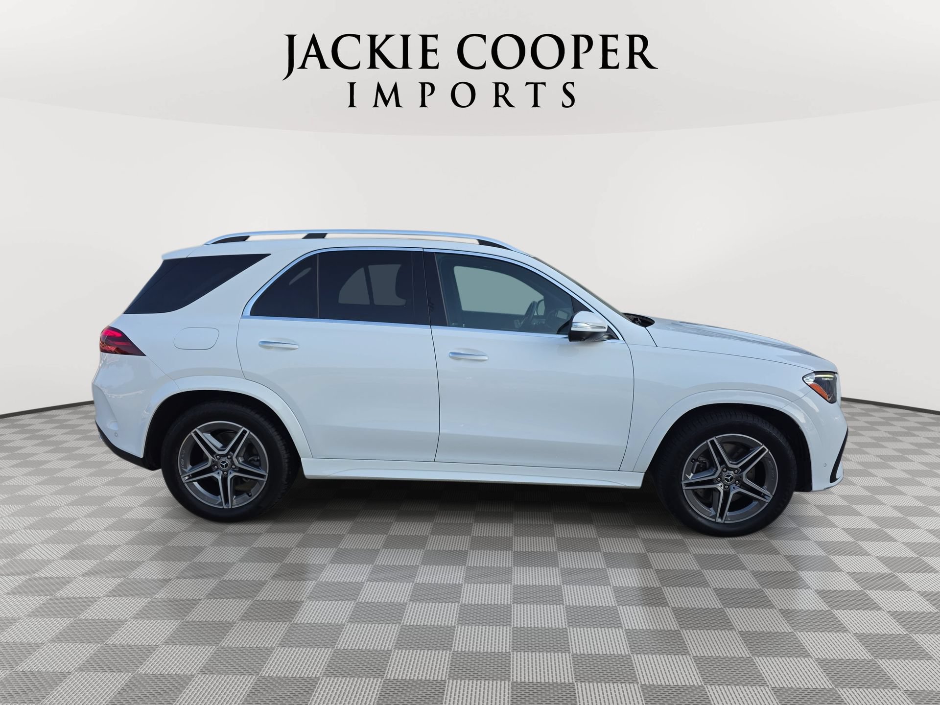 Certified 2024 Mercedes-Benz GLE 350 4MATIC image 4