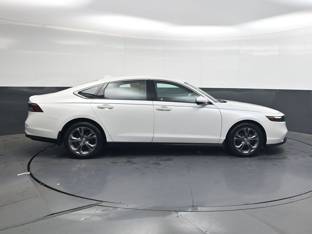 Used 2024 Honda Accord EX image 3