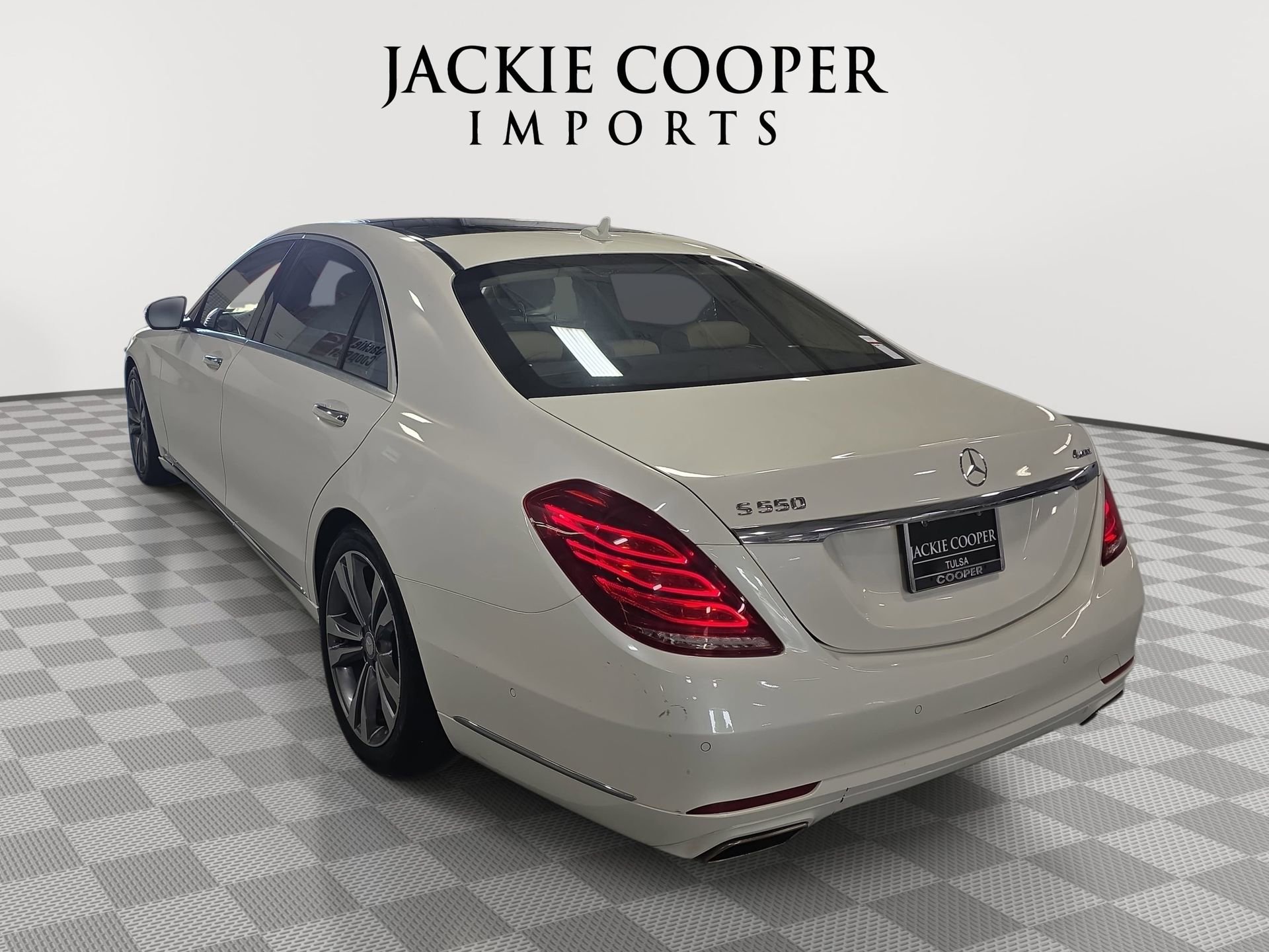 Used 2015 Mercedes-Benz S 550 4MATIC Sedan image 7