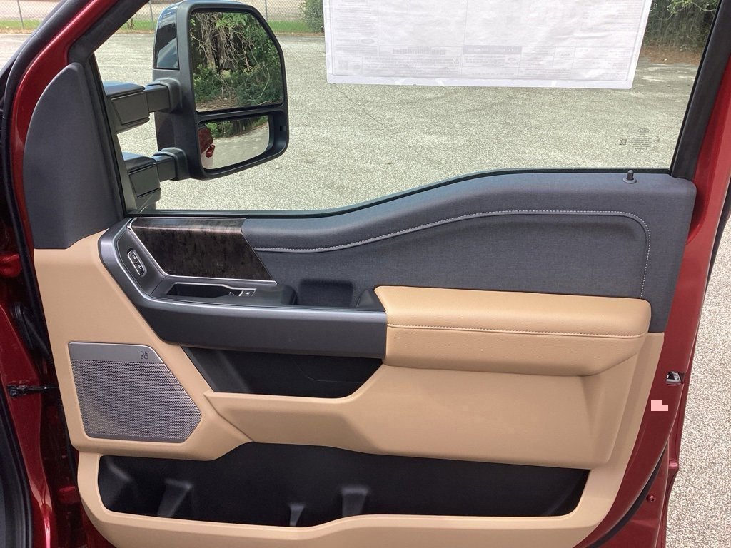 New 2025 Ford F250 Lariat w/ Black Appearance Package image 25