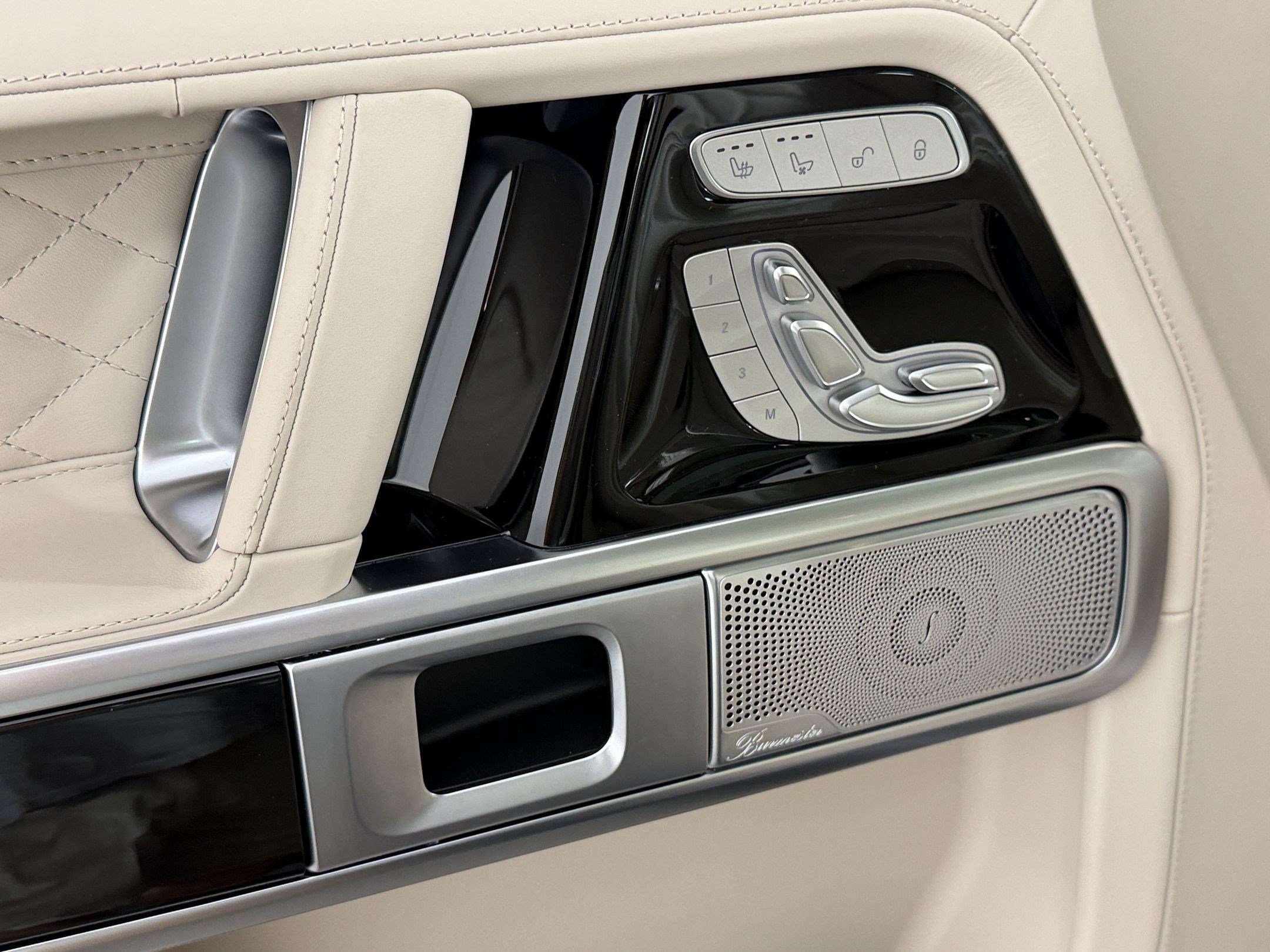 New 2027 Mercedes-Benz G 580 e image 27