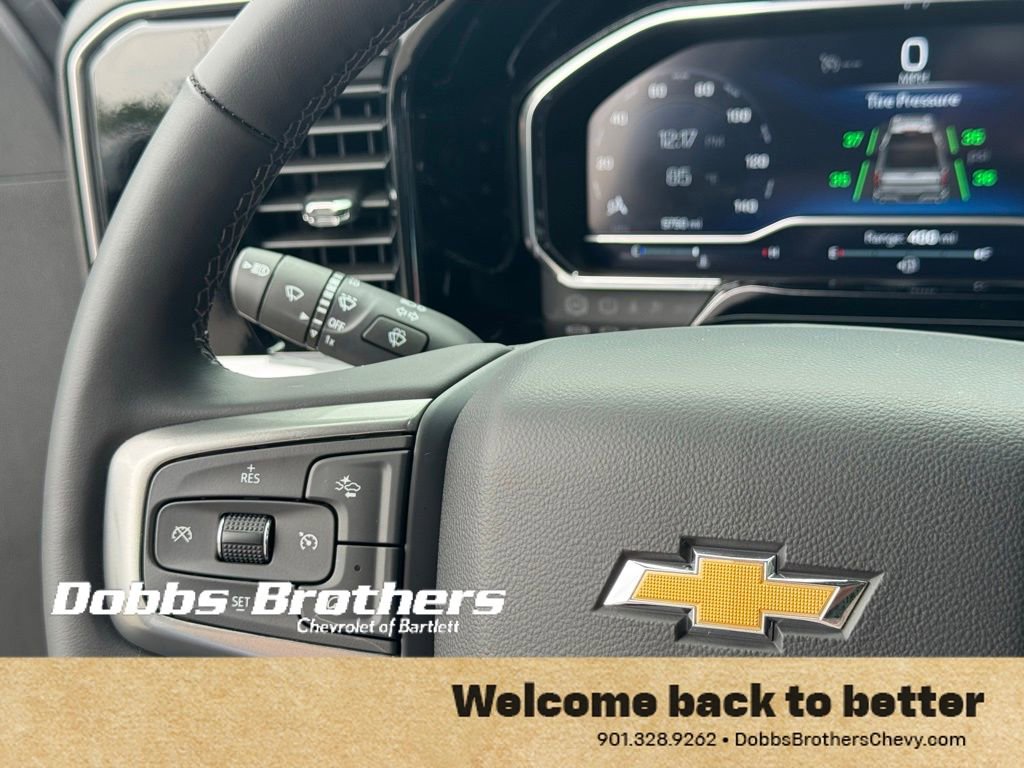 Used 2025 Chevrolet Silverado 1500 LT AWD/4WD image 18