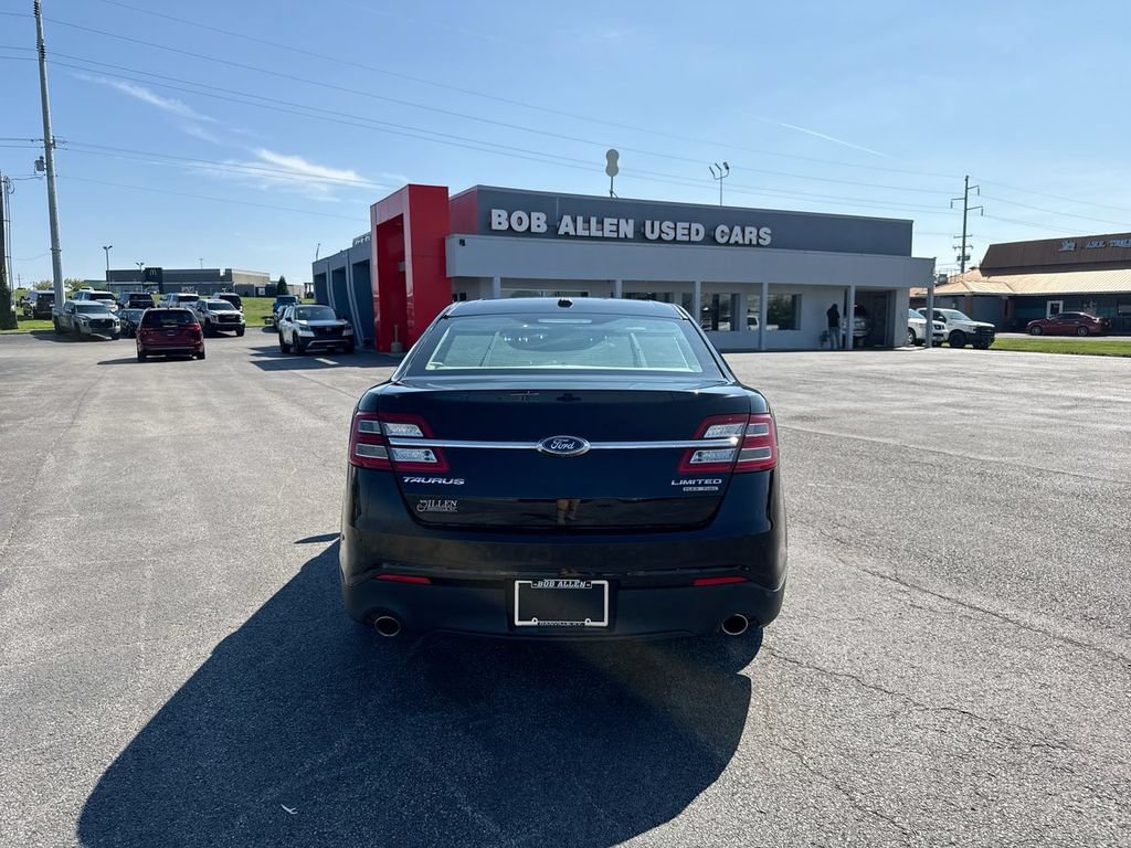 Used 2018 Ford Taurus Limited FWD image 10