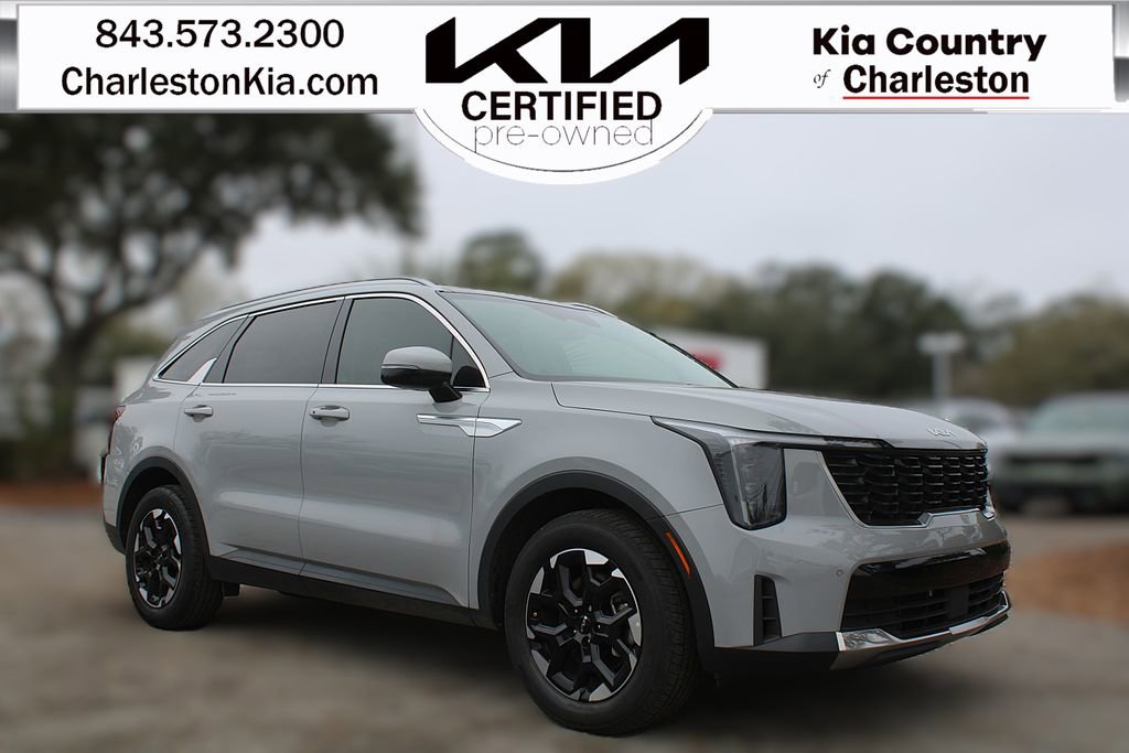 Certified 2025 Kia Sorento S w/ Panoramic Sunroof Package
